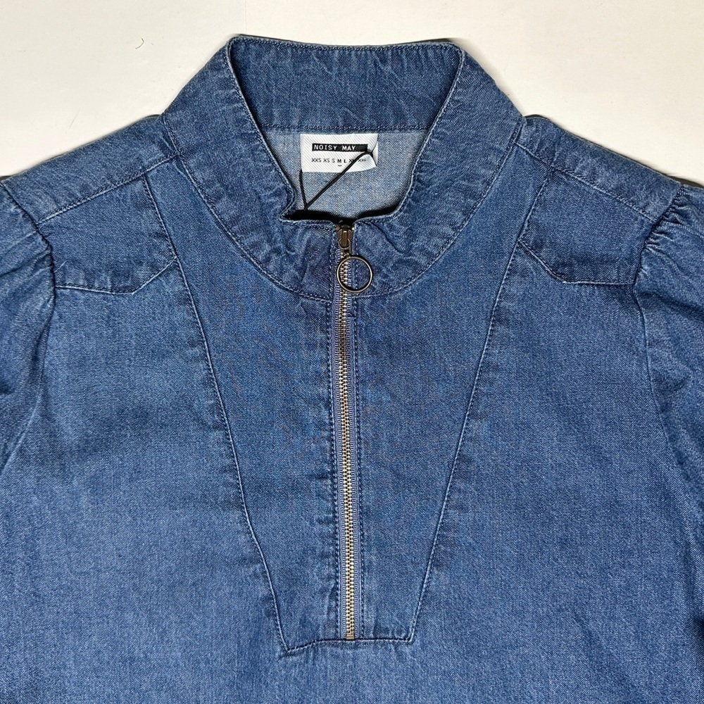 NEW Noisy May Blue Denim Ruffle Mini Shift Dress Zip Mock Collar Size Medium - Picture 6 of 15